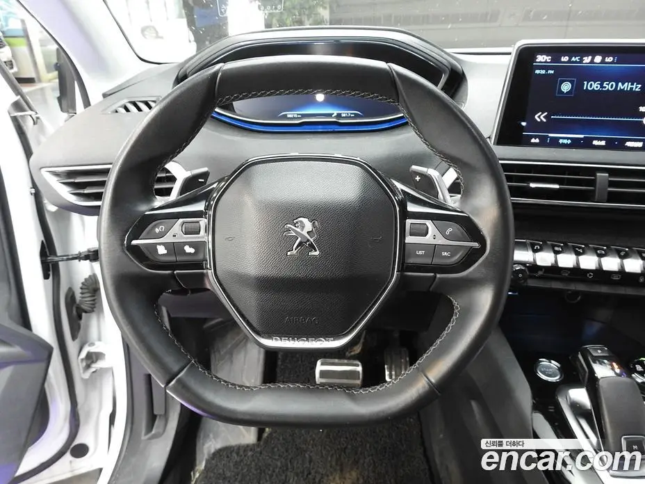 Peugeot 3008 2017 1.6 автомат (гидро), фото 15