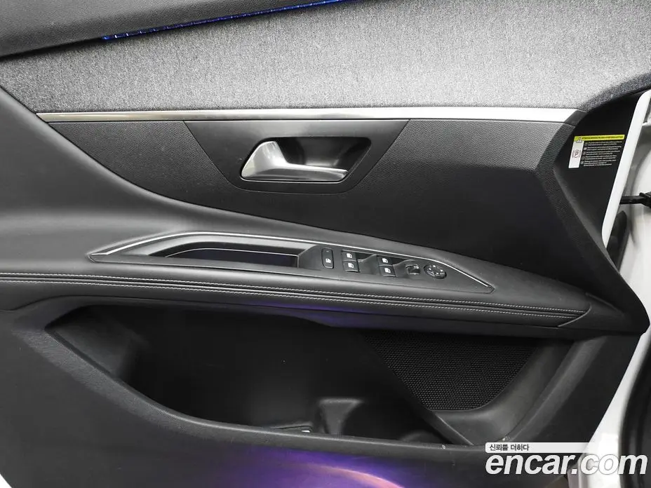 Peugeot 3008 2017 1.6 автомат (гидро), фото 19