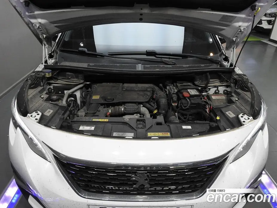 Peugeot 3008 2017 1.6 автомат (гидро), фото 6