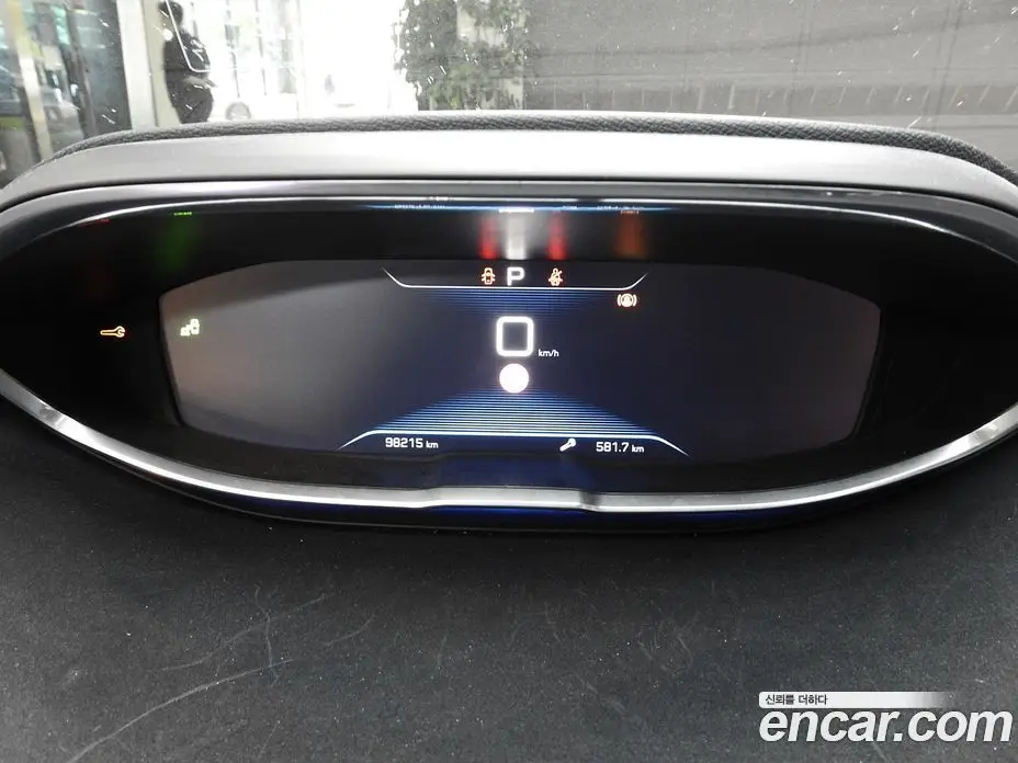 Peugeot 3008 2017 1.6 автомат (гидро), фото 8