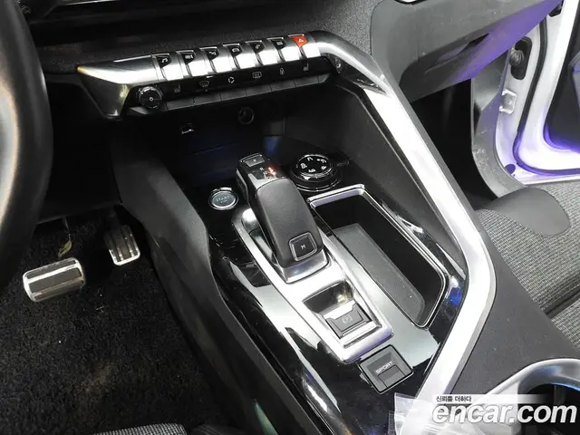 Peugeot 3008 2017 1.6 автомат (гидро), миниатюра 9