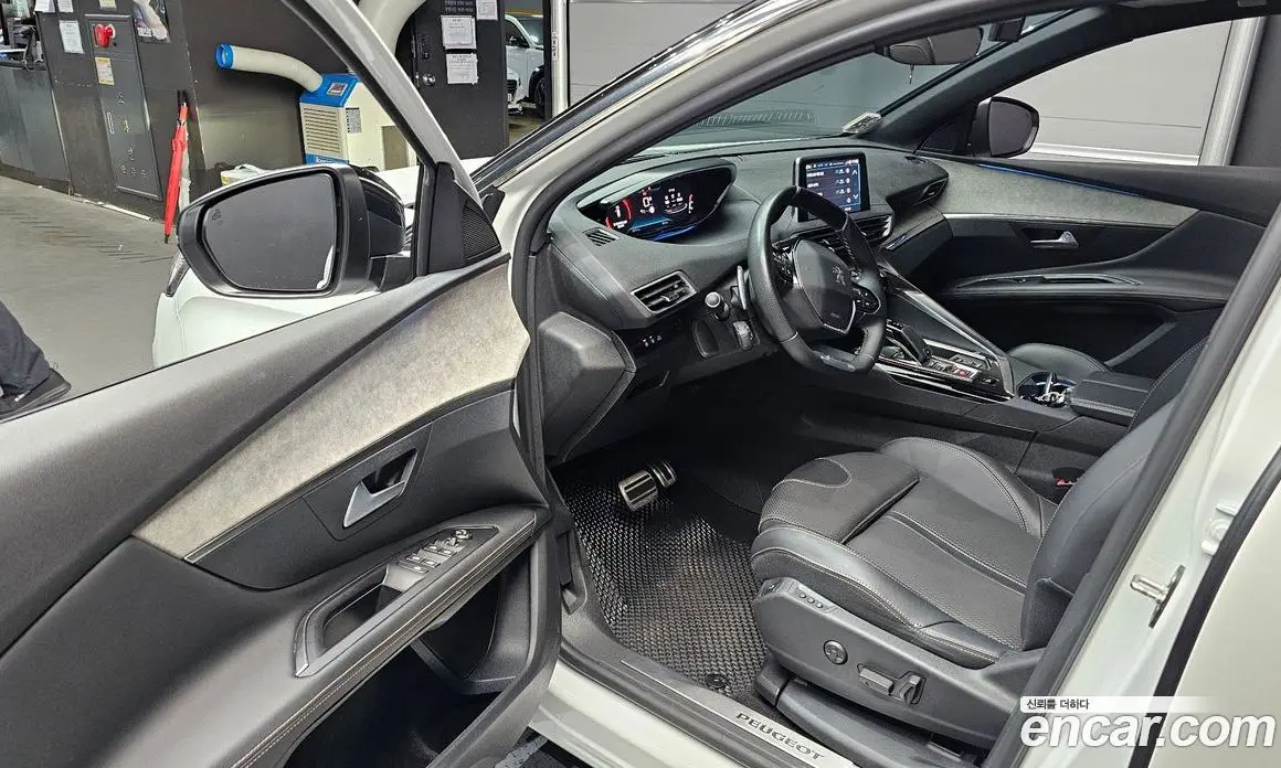 Peugeot 3008 2022 1.5 автомат (гидро), фото 13