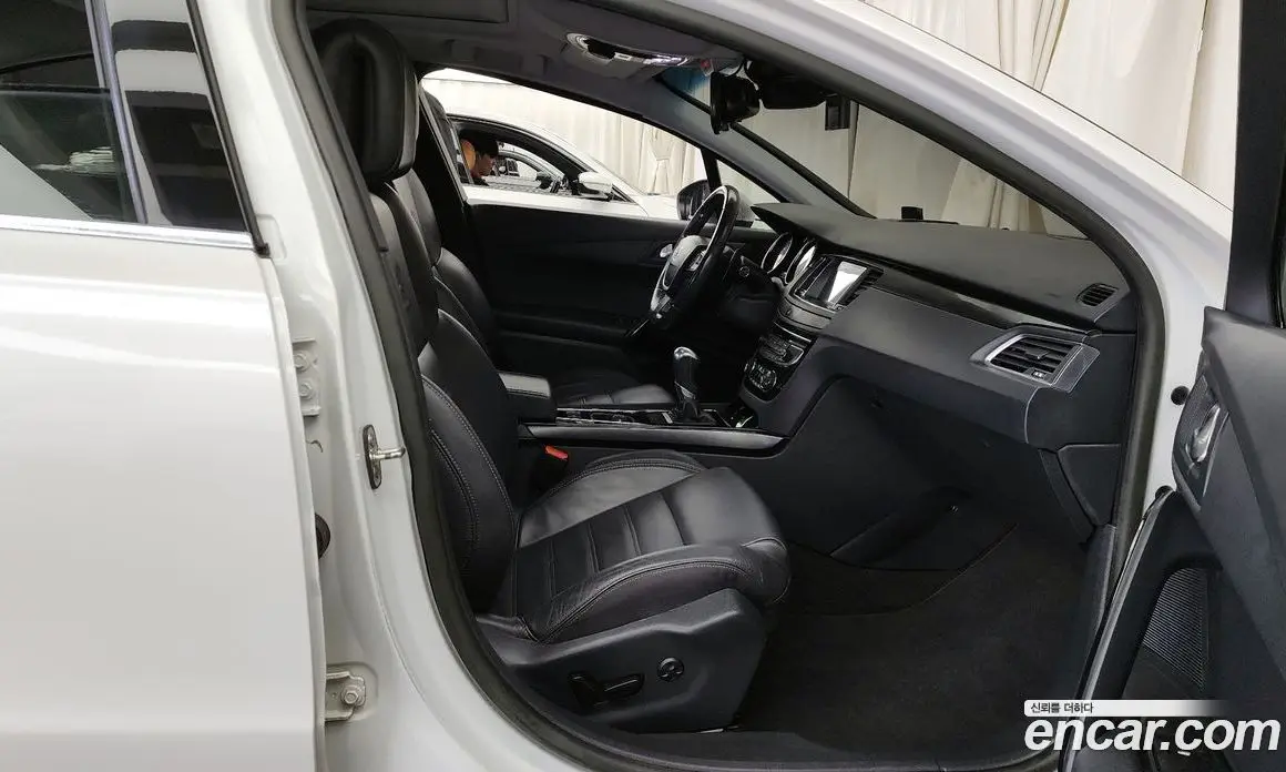 Peugeot 508 2014 1.6 автомат (гидро), фото 11 Peugeot 508 2014 1.6 автомат (гидро), фото 11