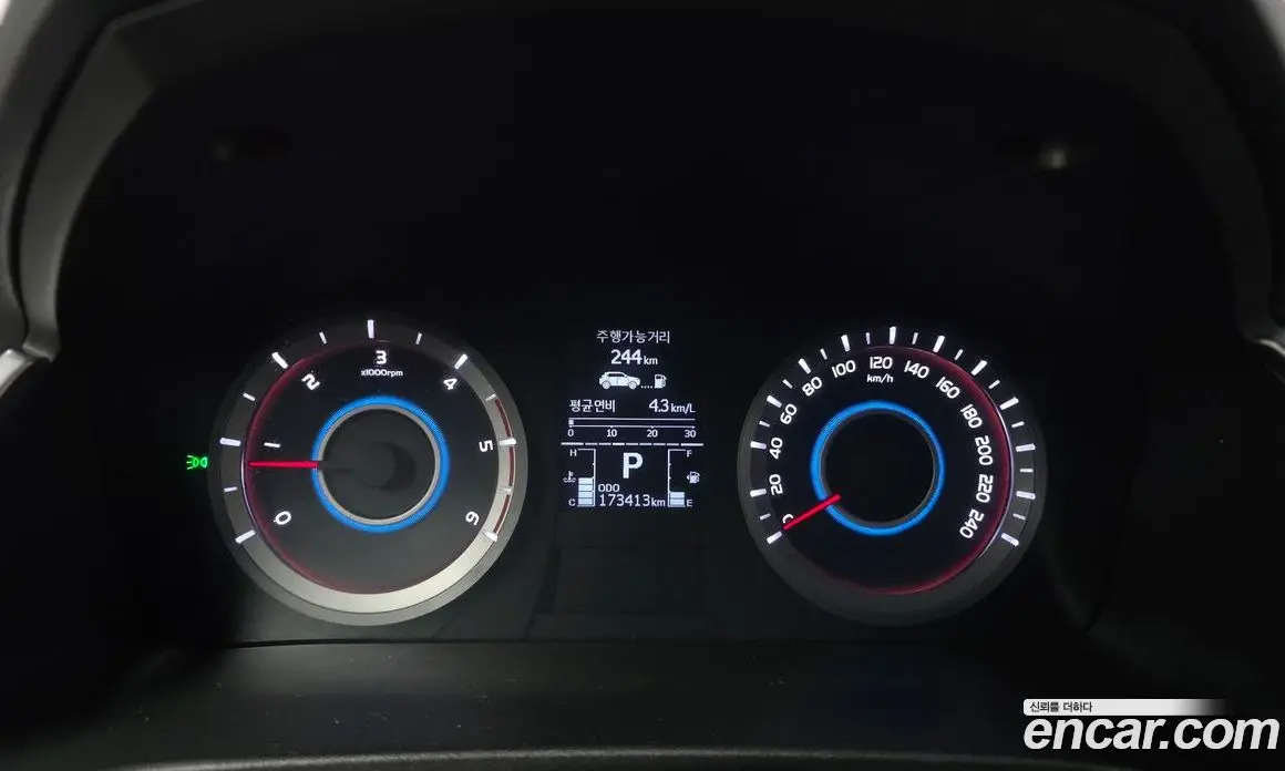 SsangYong Korando 2016 2.2 автомат (гидро), фото 11