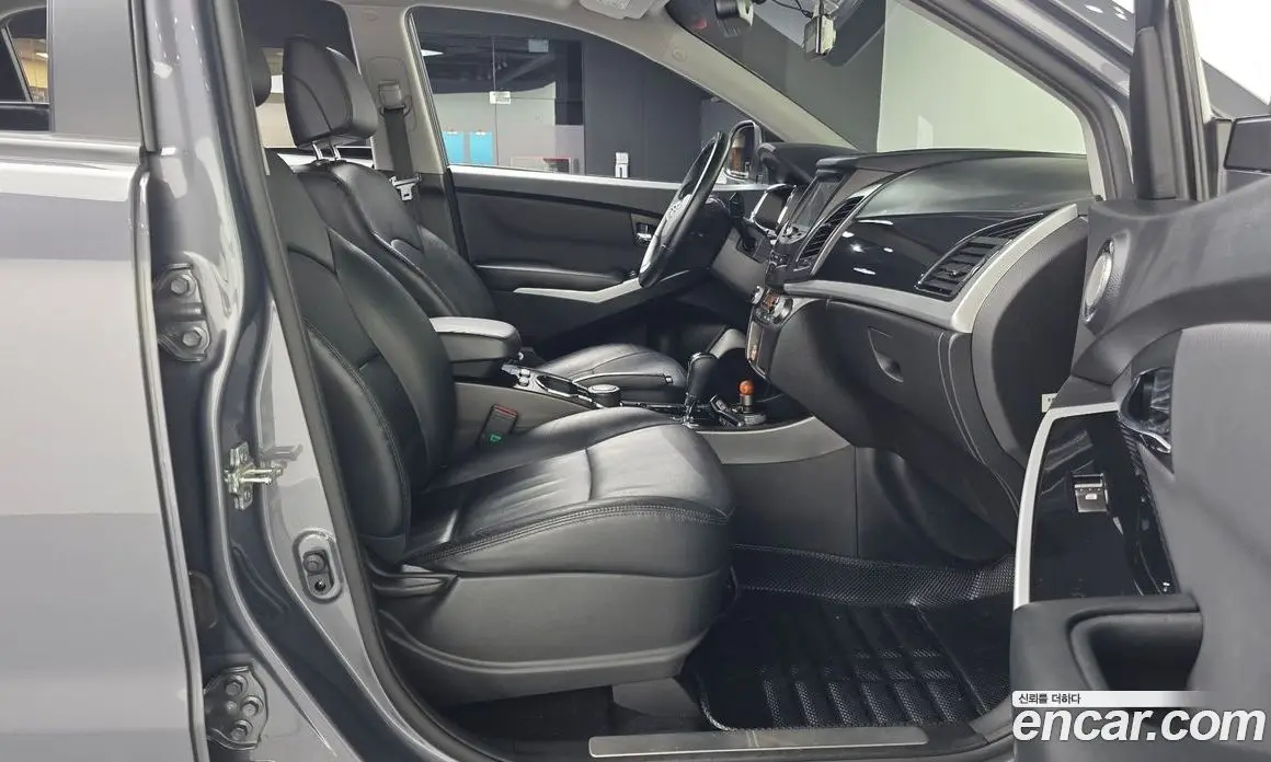 SsangYong Korando 2017 2.2 автомат (гидро), фото 11