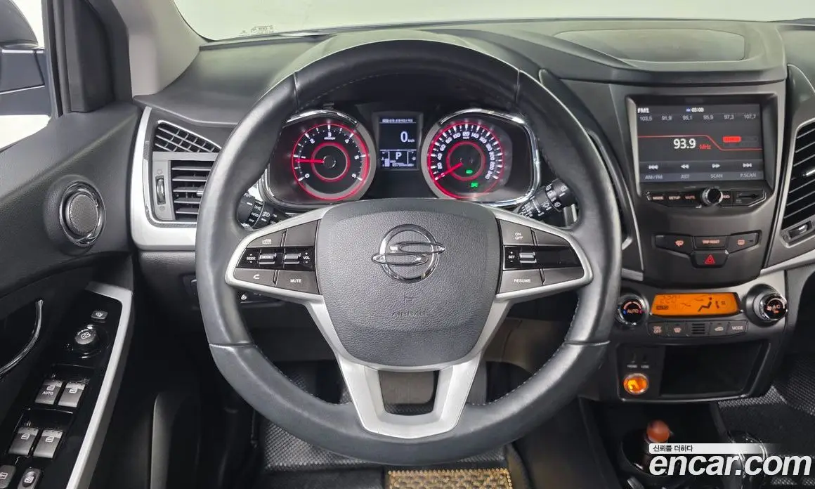 SsangYong Korando 2017 2.2 автомат (гидро), фото 13