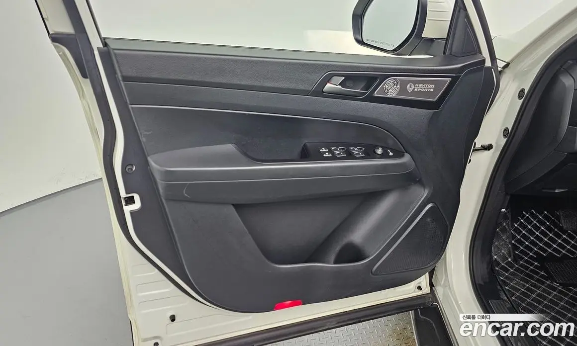 SsangYong Rexton 2020 2.2 автомат (гидро), фото 14