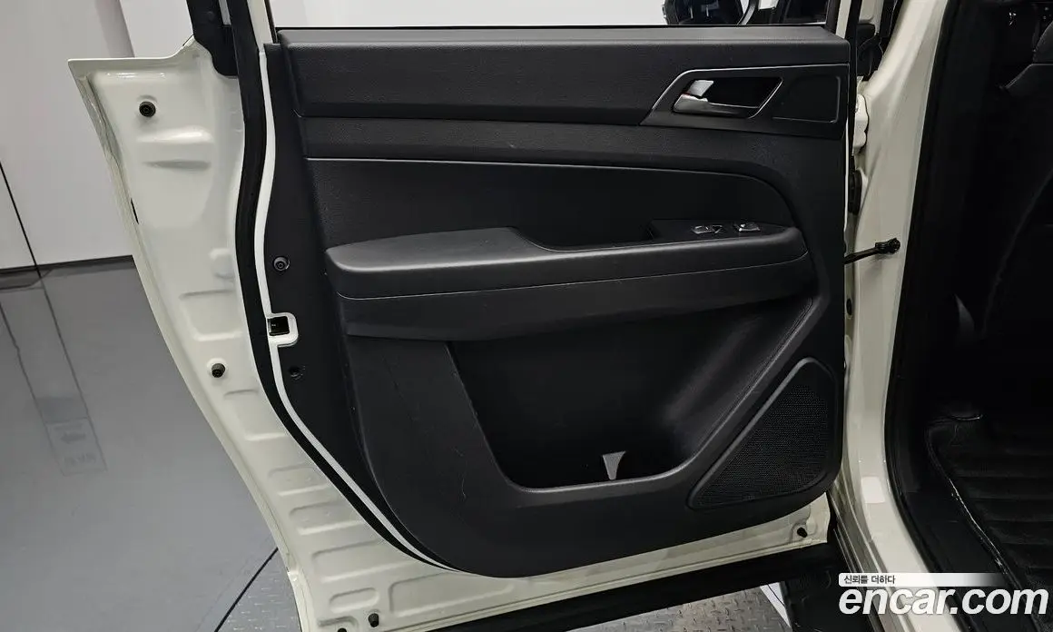 SsangYong Rexton 2022 2.2 автомат (гидро), фото 14