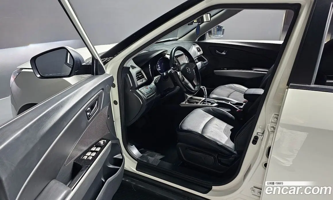 SsangYong TIBOLI 2016 1.6 автомат (гидро), фото 12