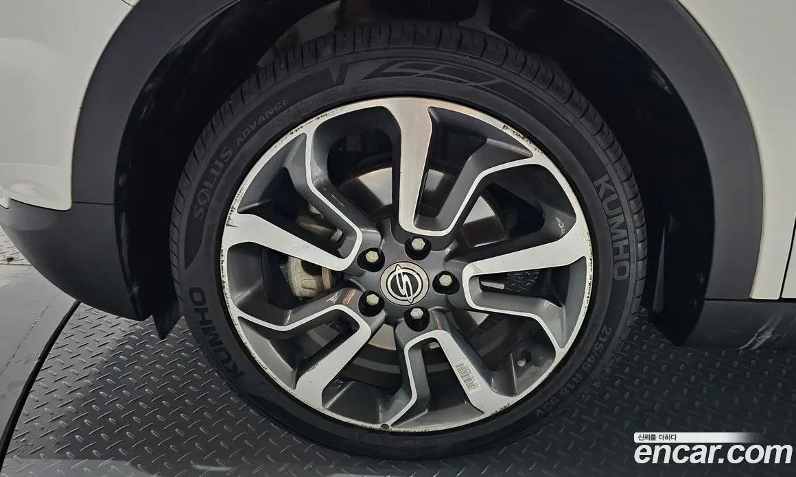 SsangYong TIBOLI 2016 1.6 автомат (гидро), фото 4