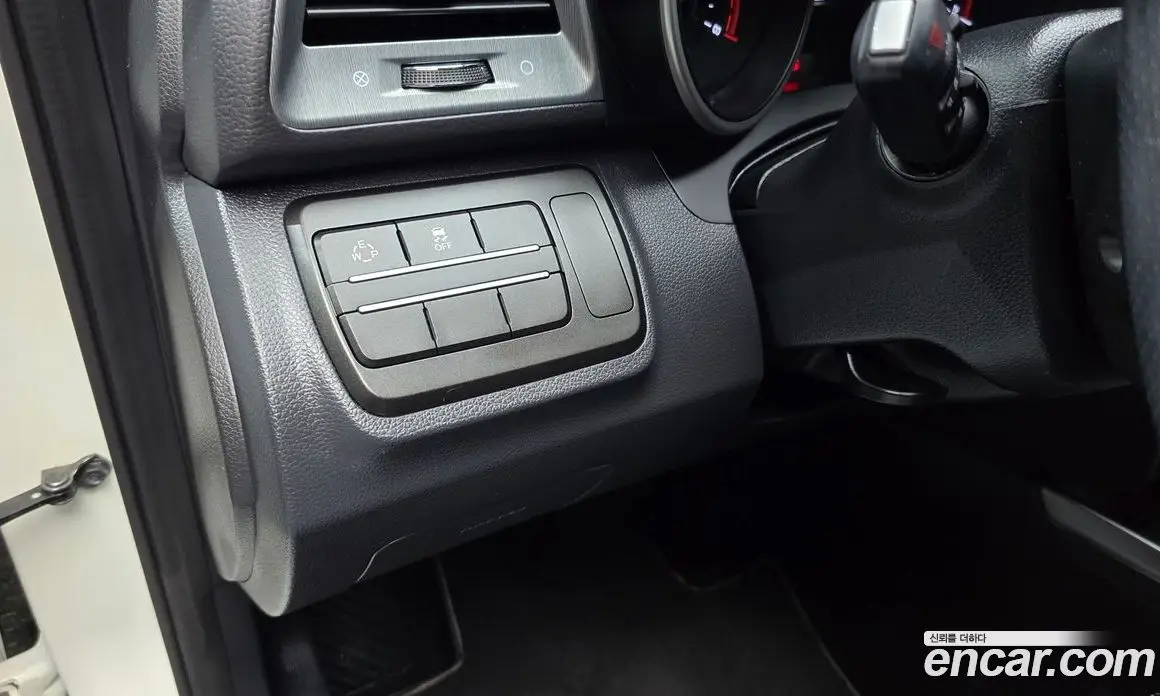 SsangYong TIBOLI 2018 1.6 автомат (гидро), фото 19