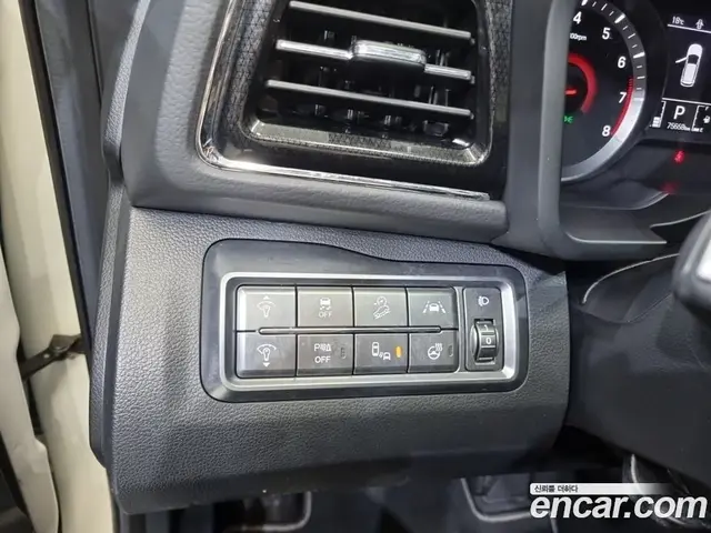 SsangYong TIBOLI 2022 1.5 автомат (гидро), миниатюра 12