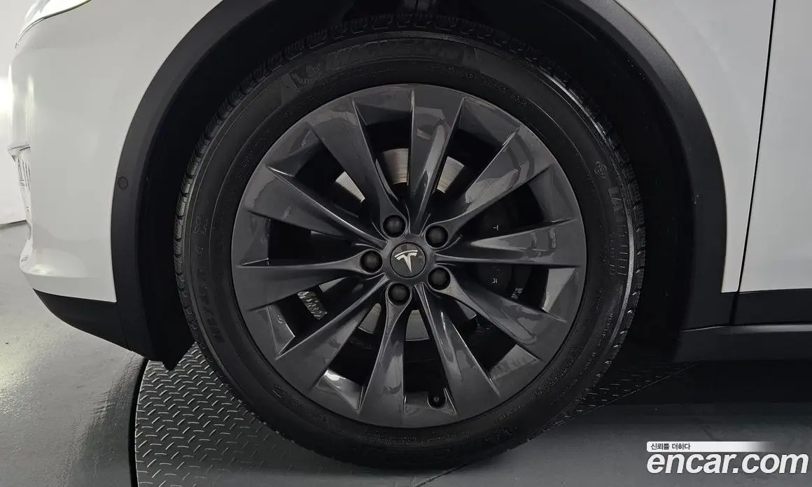 Tesla Model X 2019 0.3 автомат (гидро), фото 5 Tesla Model X 2019 0.3 автомат (гидро), фото 5