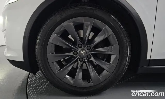 Tesla Model X 2019 0.3 автомат (гидро), миниатюра 5 Tesla Model X 2019 0.3 автомат (гидро), миниатюра 5