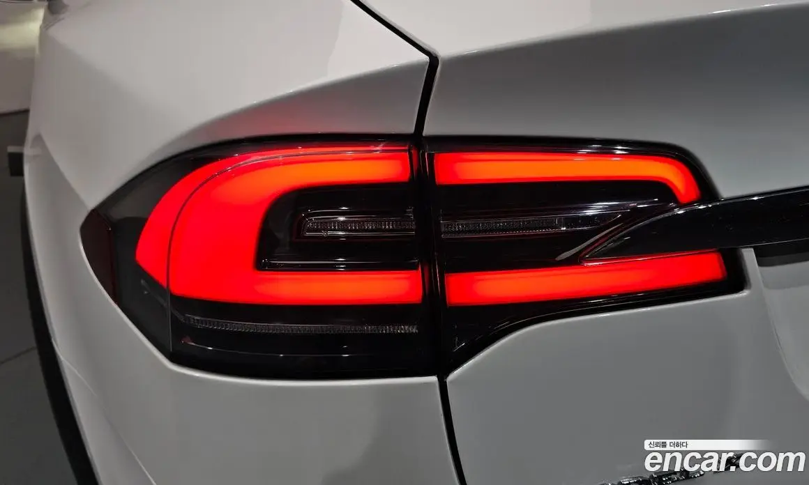 Tesla Model X 2019 0.3 автомат (гидро), фото 9 Tesla Model X 2019 0.3 автомат (гидро), фото 9