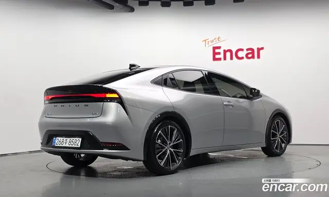 Toyota Prius 2025 2.0 автомат (гидро), миниатюра 1 Toyota Prius 2025 2.0 автомат (гидро), миниатюра 1