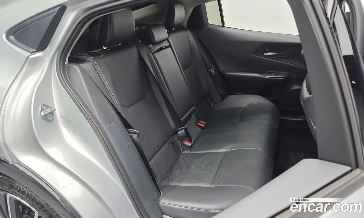 Toyota Prius 2025 2.0 автомат (гидро), фото 16 Toyota Prius 2025 2.0 автомат (гидро), фото 16