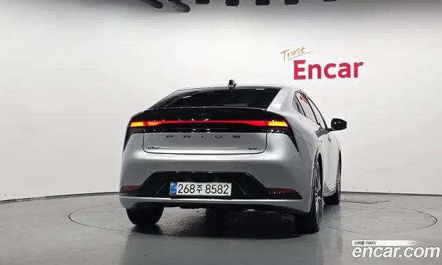 Toyota Prius 2025 2.0 автомат (гидро), миниатюра 3 Toyota Prius 2025 2.0 автомат (гидро), миниатюра 3