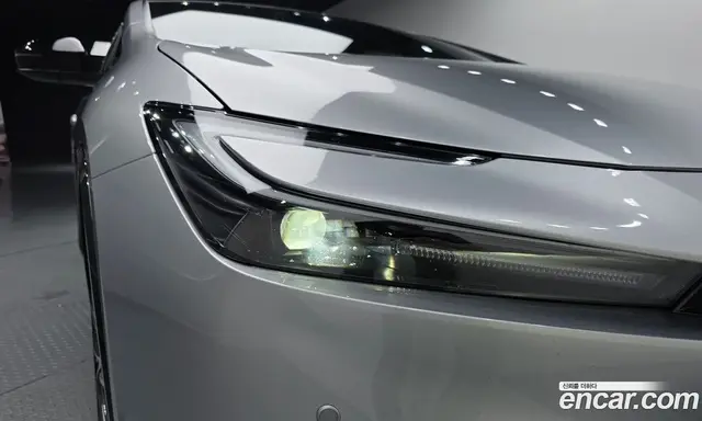 Toyota Prius 2025 2.0 автомат (гидро), миниатюра 7 Toyota Prius 2025 2.0 автомат (гидро), миниатюра 7
