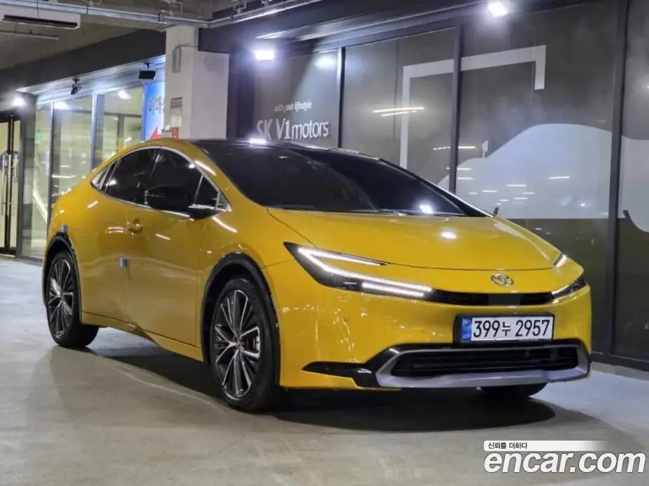 Toyota Prius 2026 2.0 автомат (гидро), фото 2 Toyota Prius 2026 2.0 автомат (гидро), фото 2