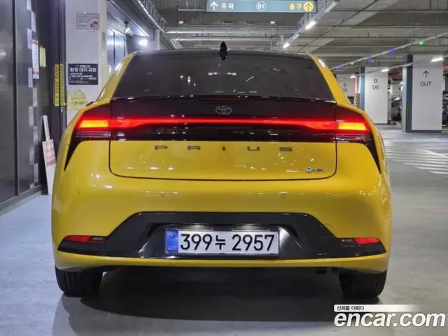 Toyota Prius 2026 2.0 автомат (гидро), миниатюра 5 Toyota Prius 2026 2.0 автомат (гидро), миниатюра 5