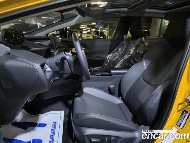 Toyota Prius 2026 2.0 автомат (гидро), миниатюра 7 Toyota Prius 2026 2.0 автомат (гидро), миниатюра 7