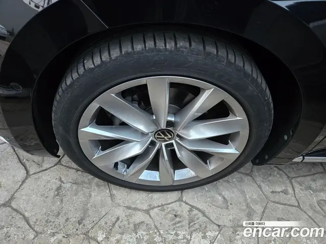 Volkswagen Arteon 2023 2.0 автомат (гидро), миниатюра 6