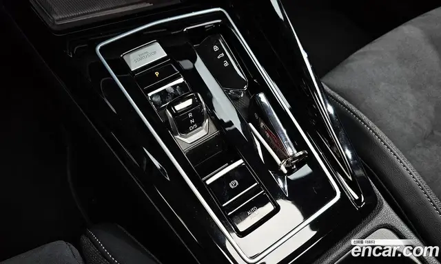 Volkswagen Golf 2025 2.0 автомат (гидро), миниатюра 12