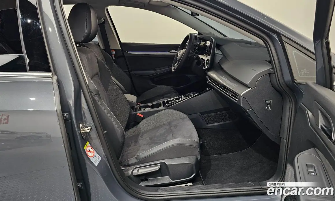 Volkswagen Golf 2025 2.0 автомат (гидро), фото 16