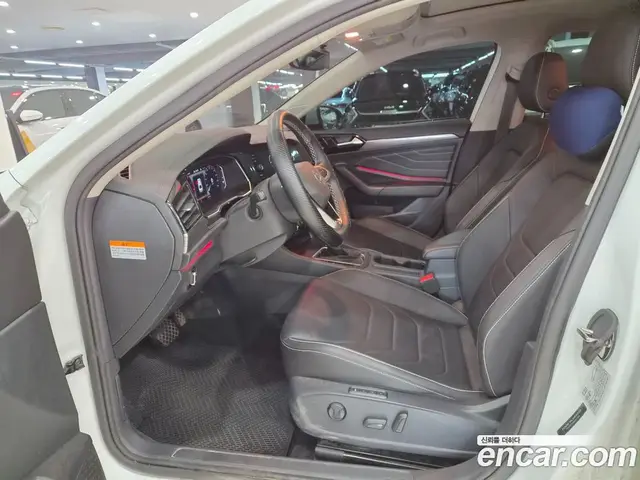 Volkswagen Jetta 2022 1.5 автомат (гидро), миниатюра 10