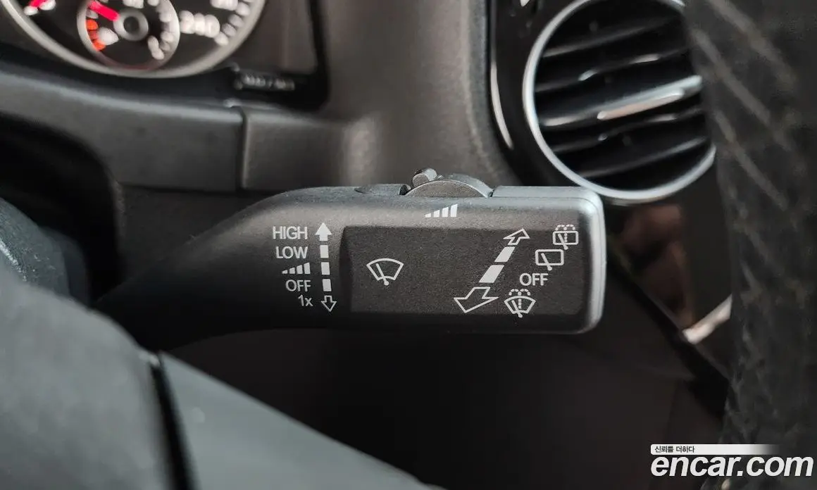 Volkswagen Tiguan 2014 2.0 автомат (гидро), фото 16