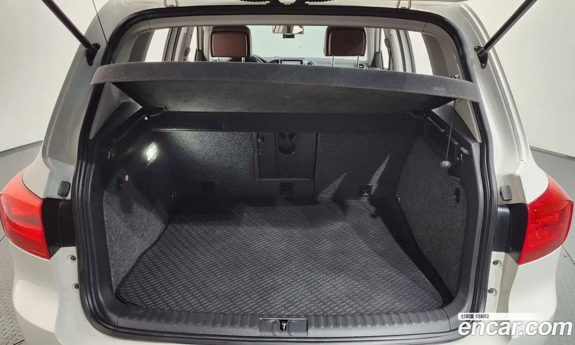 Volkswagen Tiguan 2014 2.0 автомат (гидро), фото 20