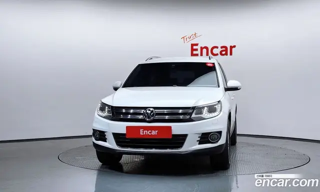 Volkswagen Tiguan 2014 2.0 автомат (гидро), миниатюра 3
