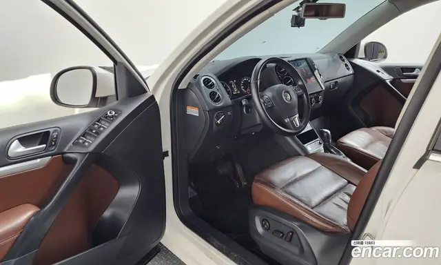 Volkswagen Tiguan 2014 2.0 автомат (гидро), миниатюра 10
