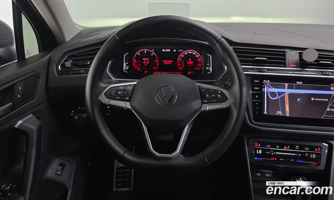Volkswagen Tiguan 2021 2.0 автомат (гидро), фото 13