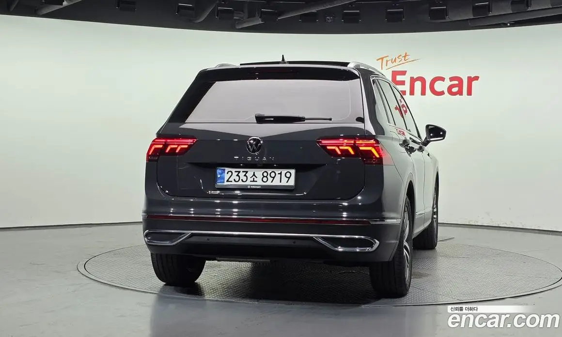 Volkswagen Tiguan 2021 2.0 автомат (гидро), фото 4