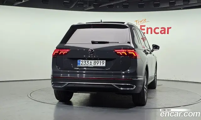 Volkswagen Tiguan 2021 2.0 автомат (гидро), миниатюра 4
