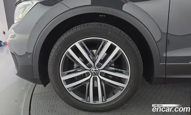 Volkswagen Tiguan 2021 2.0 автомат (гидро), миниатюра 5