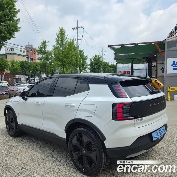 Volvo EX30 2026 1.0 автомат (гидро), фото 6
