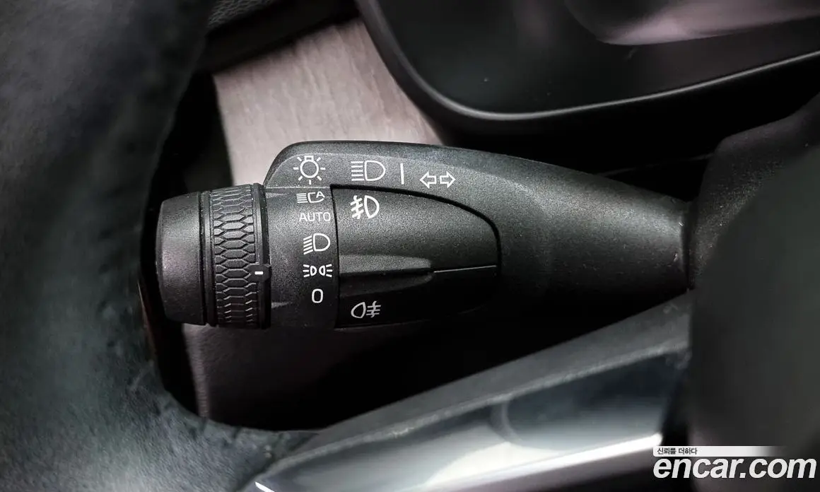 Volvo XC40 2021 2.0 автомат (гидро), фото 17