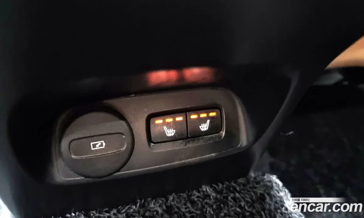 Volvo XC40 2021 2.0 автомат (гидро), фото 18