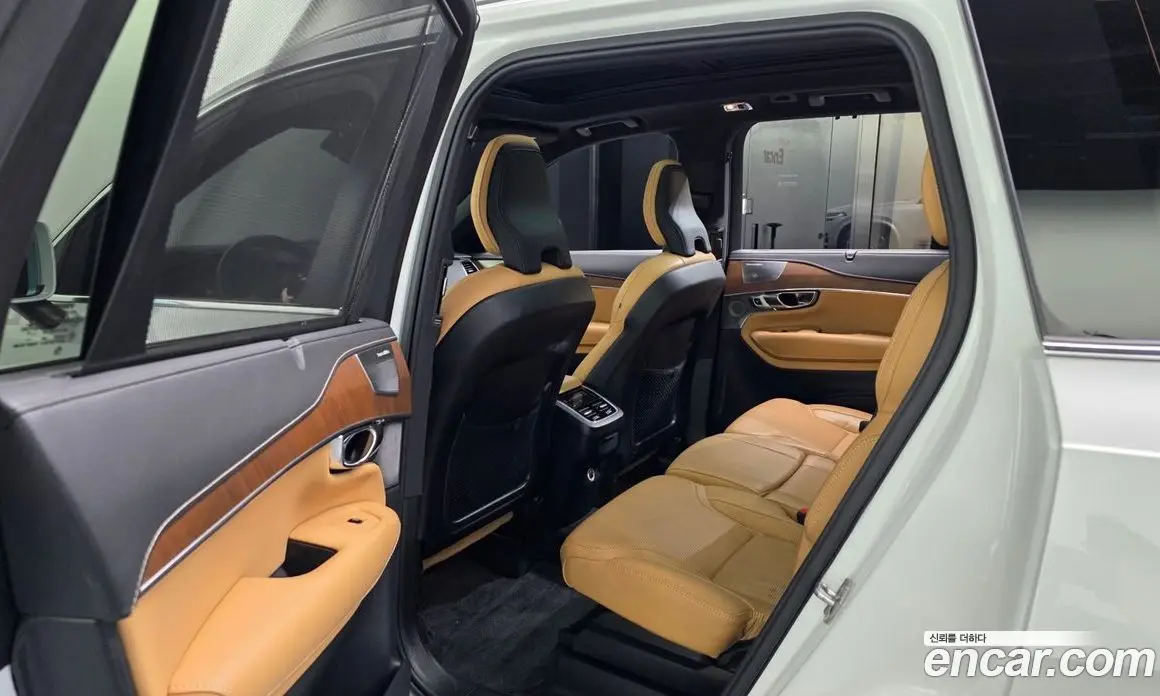Volvo XC90 2018 2.0 автомат (гидро), фото 16