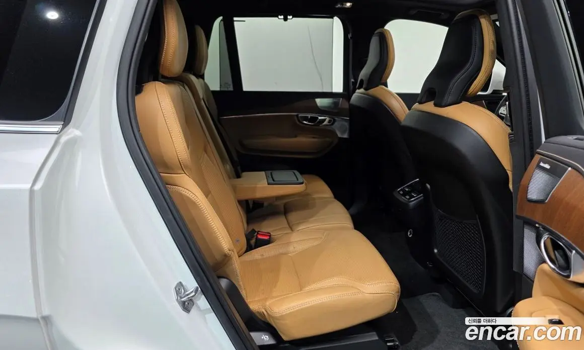 Volvo XC90 2018 2.0 автомат (гидро), фото 18