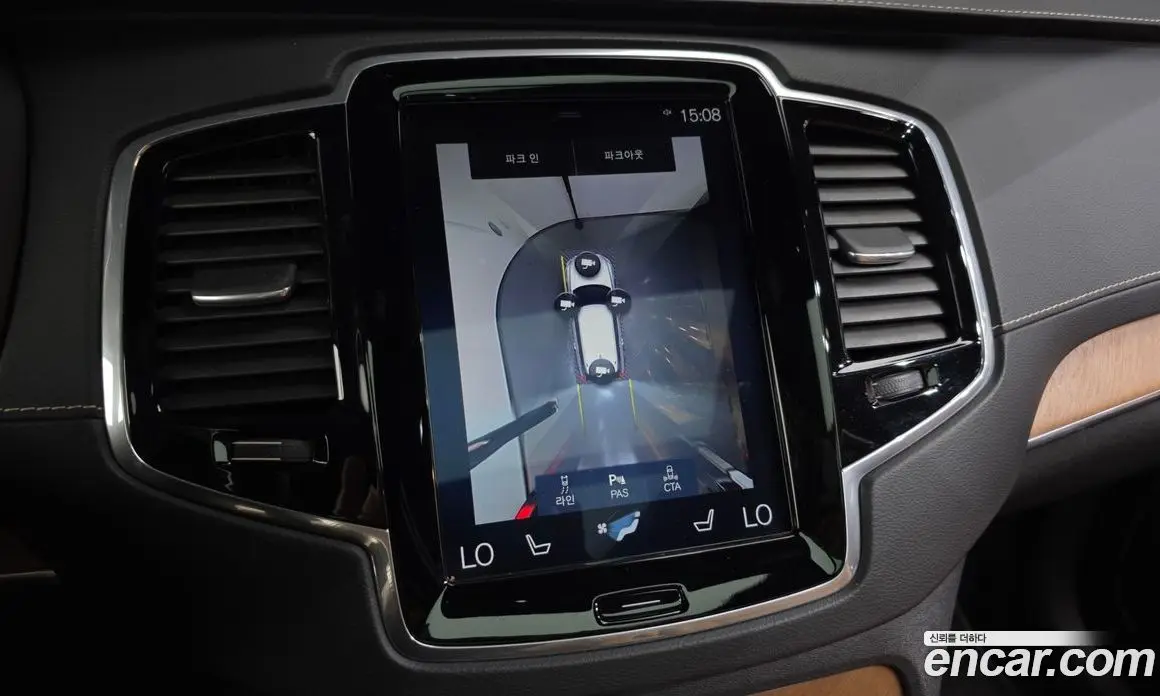 Volvo XC90 2018 2.0 автомат (гидро), фото 21