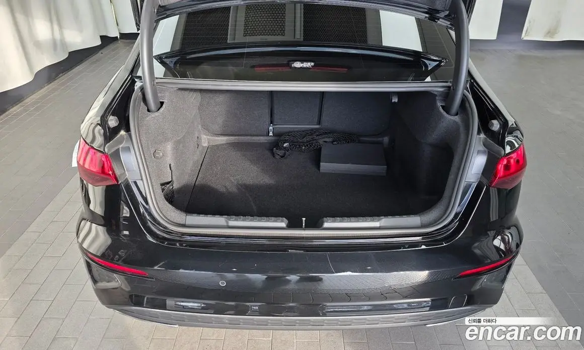 Audi A3 2023 2.0 автомат (гидро), фото 26
