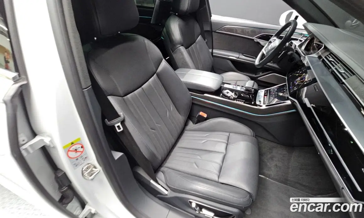 Audi A8 2023 3.0 автомат (гидро), фото 16
