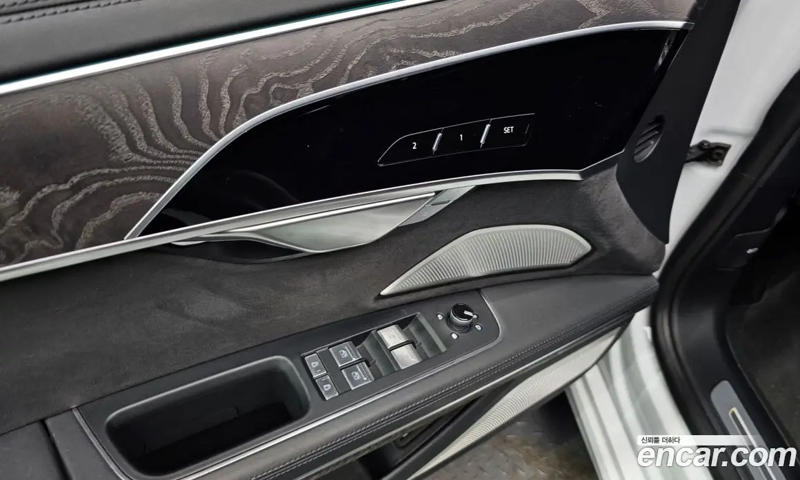 Audi A8 2023 3.0 автомат (гидро), фото 27