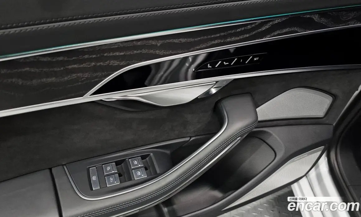 Audi A8 2023 3.0 автомат (гидро), фото 28