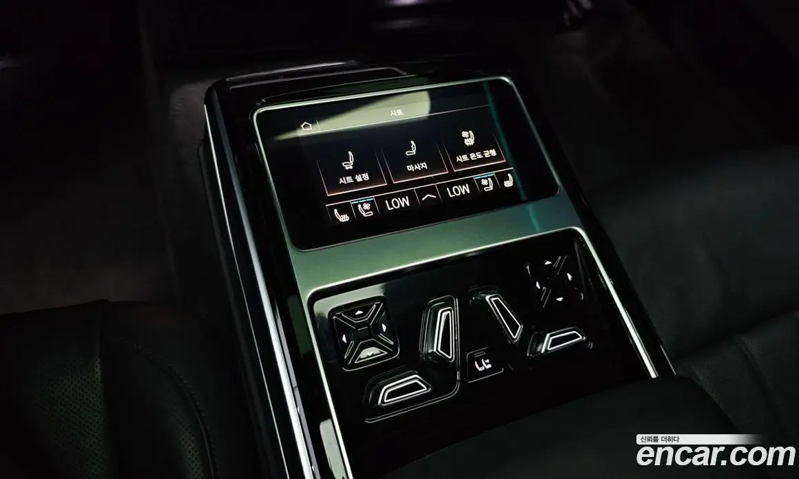 Audi A8 2023 3.0 автомат (гидро), фото 31