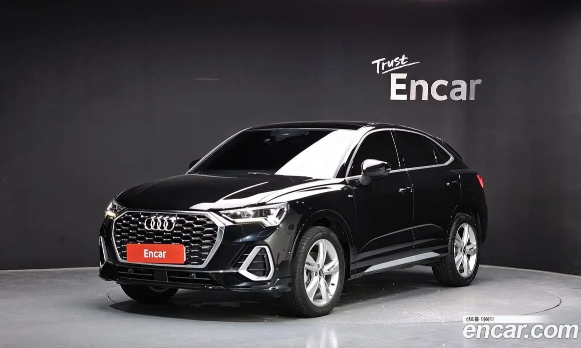 Audi Q3 2023 2.0 автомат (гидро), фото 1
